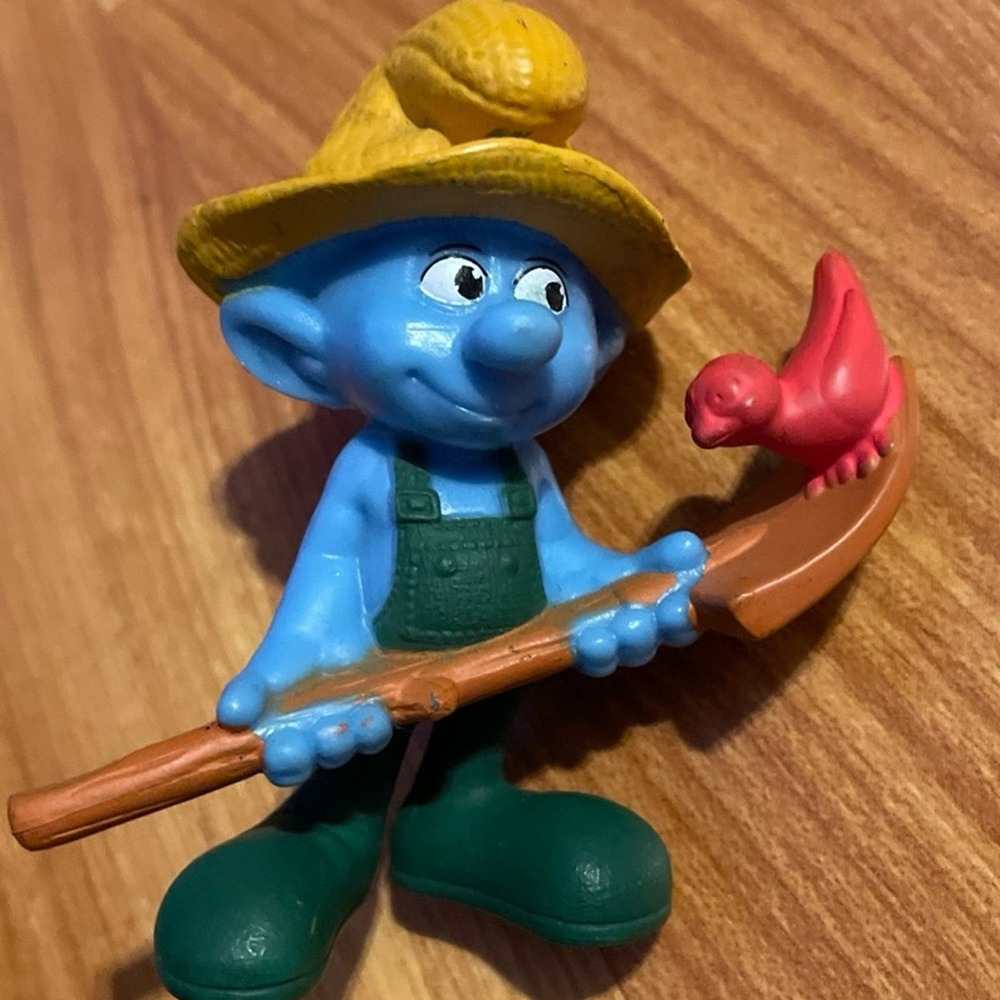 Vintage SMURF‎ "Farmer" PVC 3" Figure with Shovel and Bird